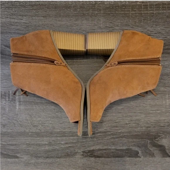 Express Tan Suede Ankle Chelsea Booties with Fringe & Open Toe - Picture 2 of 16